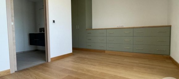 3 chambres Appartement à Châteauroux, France No. 87345 16