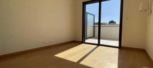 3 chambres Appartement à Châteauroux, France No. 87345 18