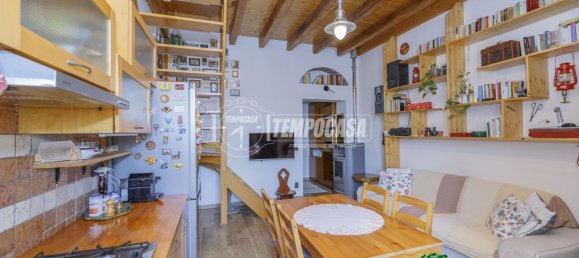 3 rooms Apartment in Milan, Italy No. 274426 2