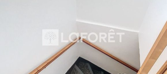 2 bedrooms House in Villejuif, France No. 185628 9