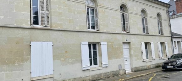 429m² Building in Amboise, France No. 154432 2