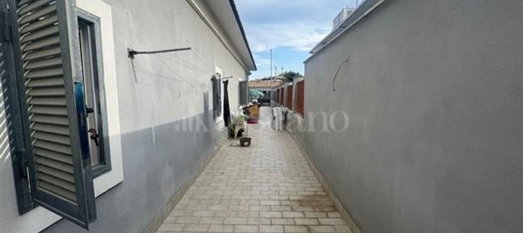 5 bedrooms Villa in Fiumicino, Italy No. 359153 23