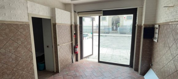 Коммерческая недвижимость с 2 комнатами в Палермо, Италия № 324923 15