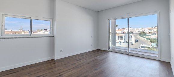 3 Schlafzimmer Wohnung in Albufeira, Portugal, Nr. 61366 7