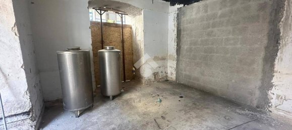 Gewerbliche Immobilie in Bari, Italy 54m², Nr. 311410 13