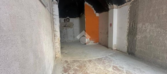 Gewerbliche Immobilie in Bari, Italy 54m², Nr. 311410 9
