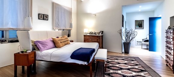 5 bedrooms House in Legnano, Italy No. 110340 37