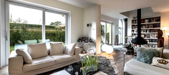 5 bedrooms House in Legnano, Italy No. 110340 9