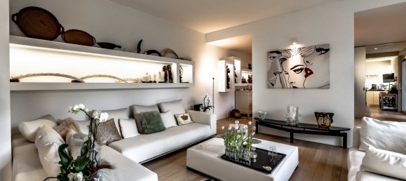 5 bedrooms House in Legnano, Italy No. 110340 7