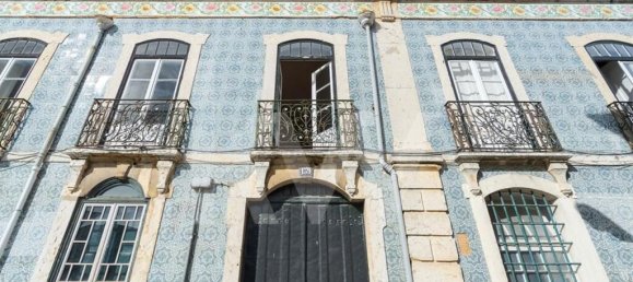 980m² Building in Vila Franca de Xira, Portugal No. 83923 3