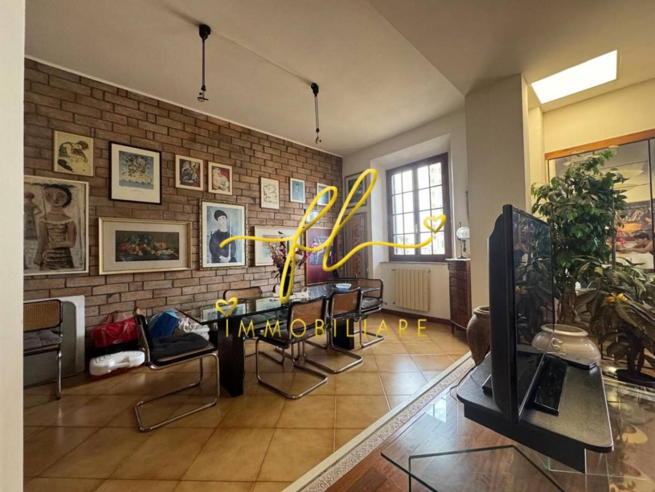 3 bedrooms Apartment in Livorno, Italy No. 348979