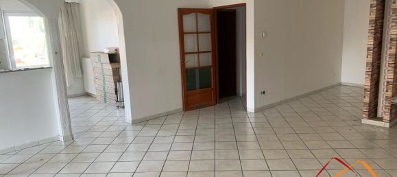 Edificio en Theding, France 300 m² No. 255214 5