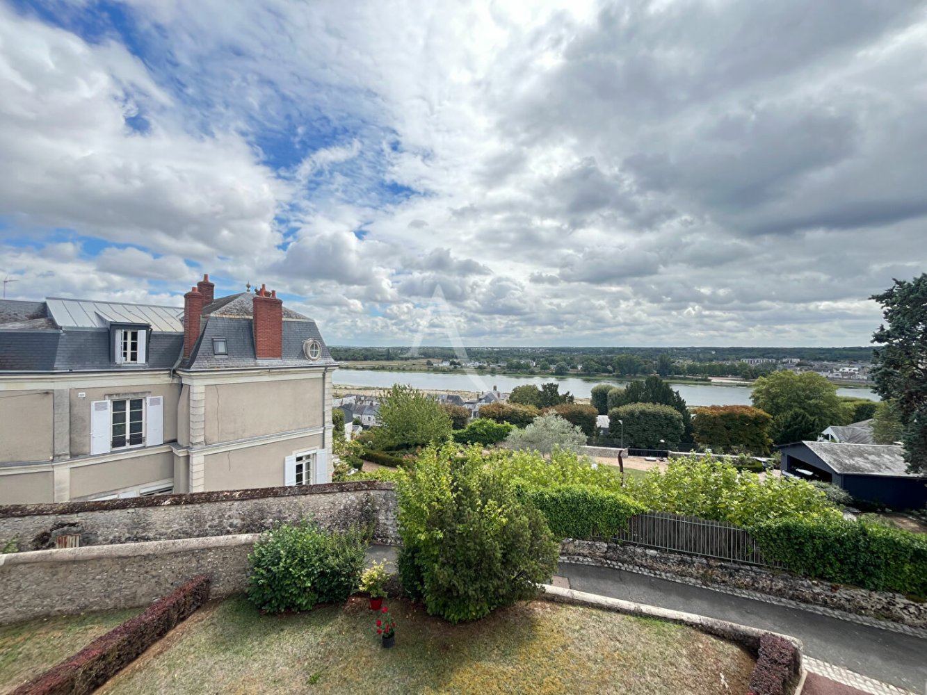 3 Schlafzimmer Wohnung in Blois, France, Nr. 323937