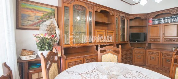 3-salle Appartement à Sesto San Giovanni, Italy No. 287646 12