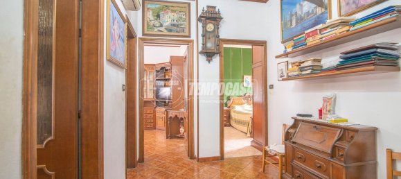 3-salle Appartement à Sesto San Giovanni, Italy No. 287646 15