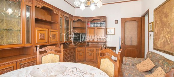 3-salle Appartement à Sesto San Giovanni, Italy No. 287646 11