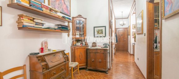 3-salle Appartement à Sesto San Giovanni, Italy No. 287646 24