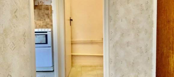 1 bedroom Apartment in Frouard, France No. 57455 2