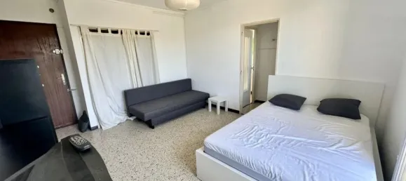 Studio in Aix-en-Provence, France No. 339613 6