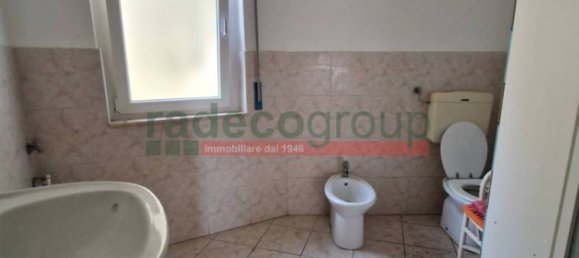 3 chambres Appartement à Livorno, Italy No. 118939 17