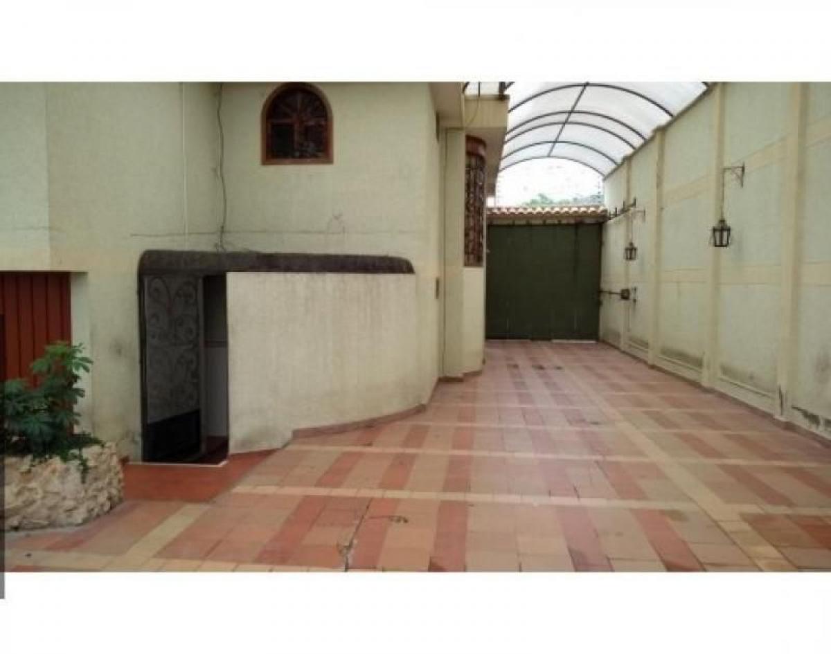 Casa de 5 dormitorios en Valle del Cauca, Colombia No. 3074