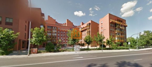 Propiedad comercial en León, Spain 5710 m² No. 21002 3