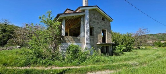 3 bedrooms Villa in Sant'Agata de' Goti, Italy No. 170202 2