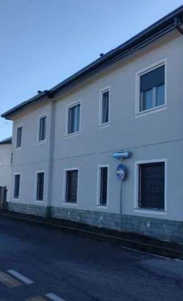 5غرفة فيلا في Castano Primo, Italy رقم 259212