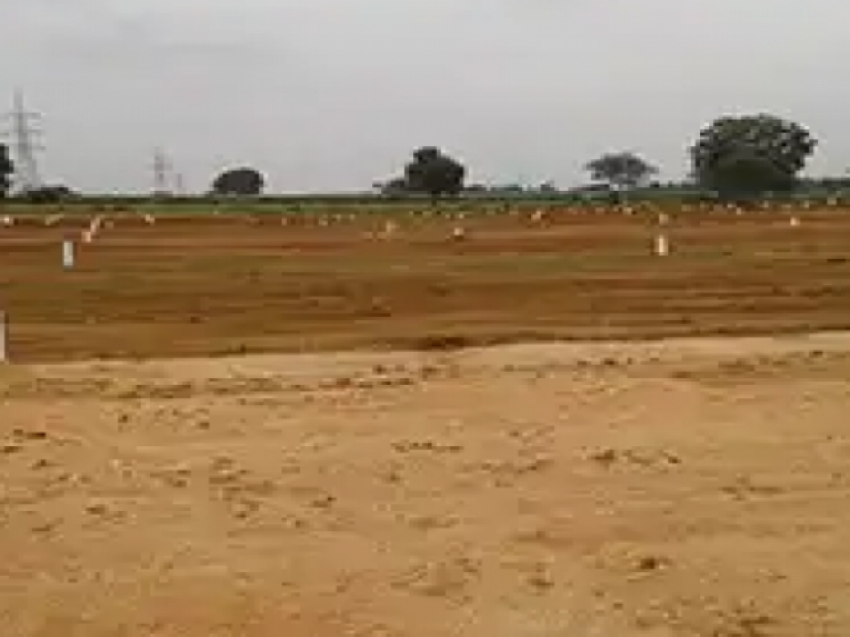 Grundstück in Visakhapatnam, India, Nr. 30319