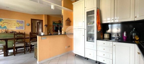 2 bedrooms Apartment in Terni, Italy No. 305782 3