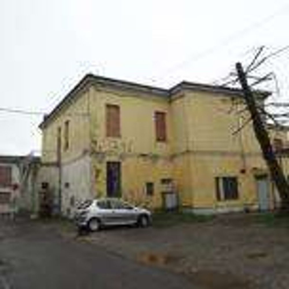 3غرفة شقة في Lungavilla, Italy رقم 181363