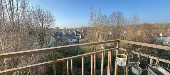 2 chambres Appartement à Le Plessis-Trévise, France No. 151274 4