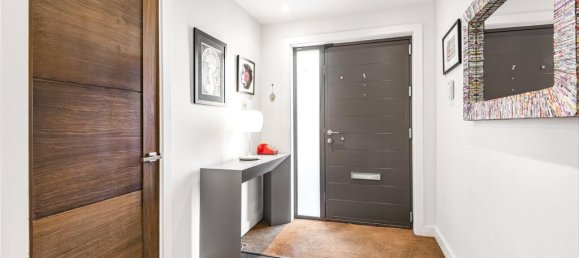 Casa de 7 dormitorios en Mill Hill, United Kingdom No. 6683 2