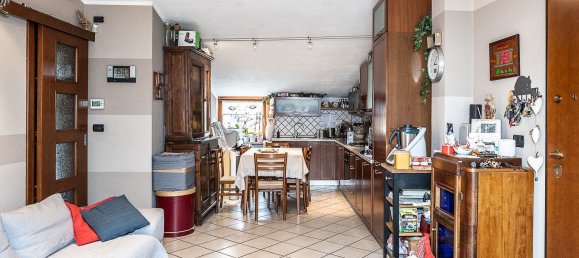 3 bedrooms Apartment in Borgo San Dalmazzo, Italy No. 372992 2