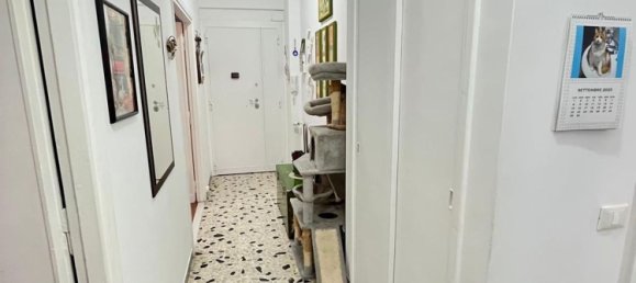 2 bedrooms Apartment in Rome, Italy No. 377715 4