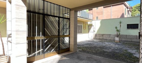 2 bedrooms Apartment in Rome, Italy No. 377715 2