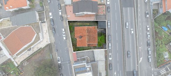 6 bedrooms House in Porto, Portugal No. 17116 2