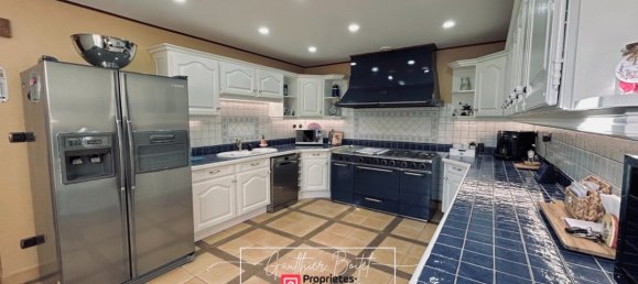 6 bedrooms House in La Ferte-Gaucher, France No. 324220 3