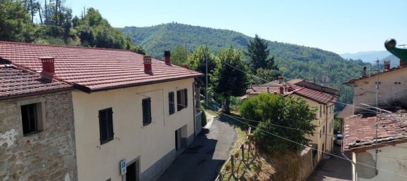 4 rooms House in Arezzo, Italy No. 206782 20