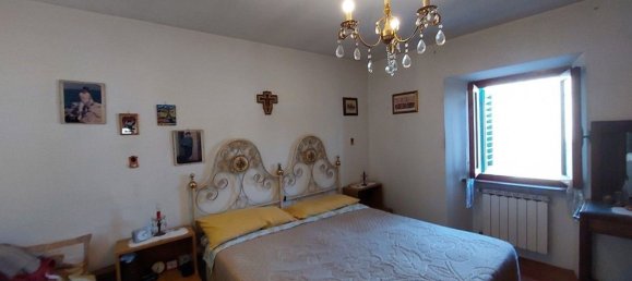 4 rooms House in Arezzo, Italy No. 206782 4