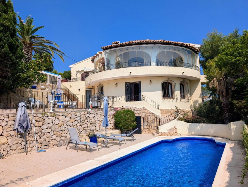 4 bedrooms Villa in Moraira, Spain No. 259378