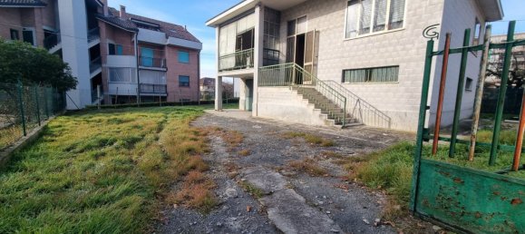 5 rooms House in Chieri, Italy No. 213609 10