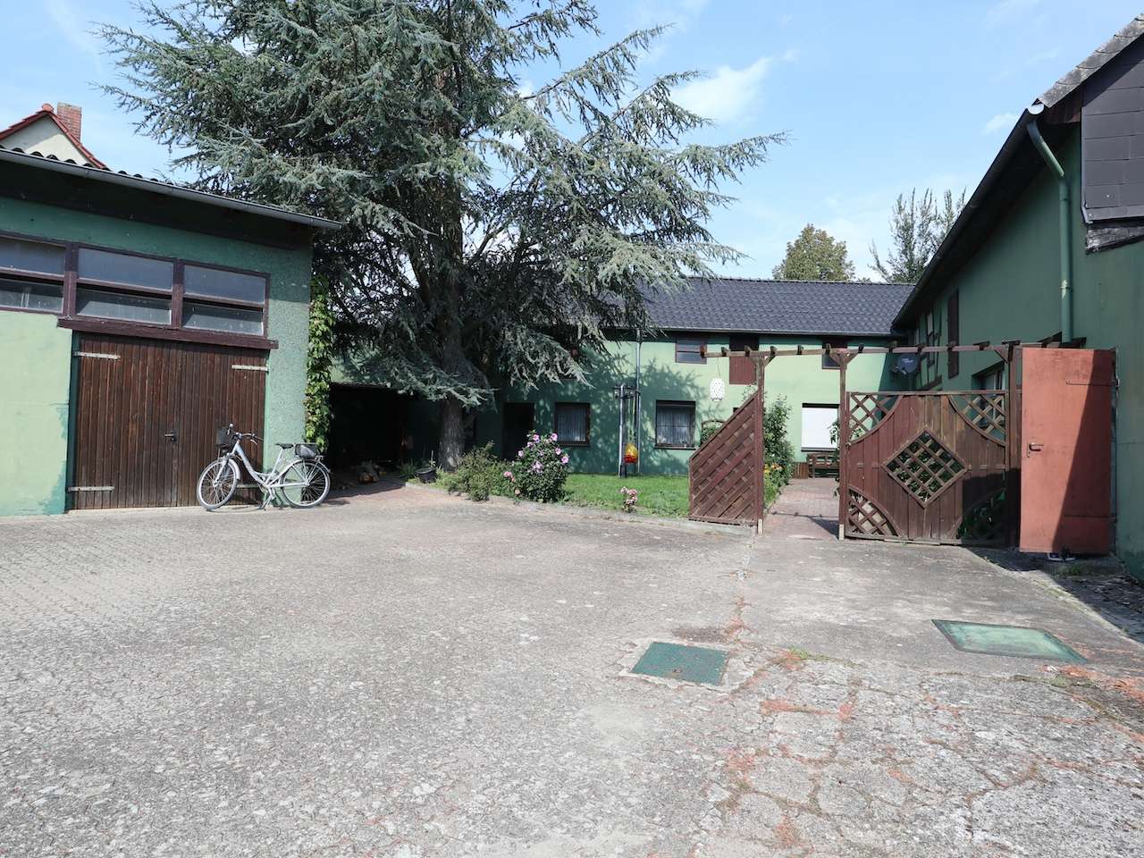 500m² Warehouse in Helmstedt, Germany No. 186774