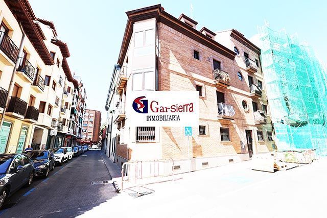 Dúplex de 3 dormitorios en Alcalá de Henares, Spain No. 232107