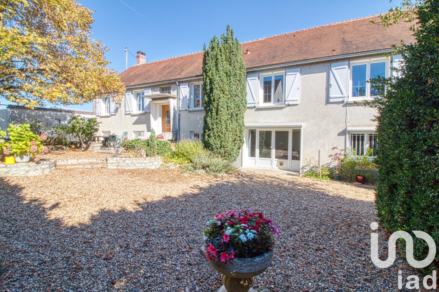 Дом с 4 спальнями в Ольне-ла-Ривьер, Франция № 228138