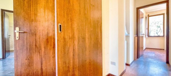 4 rooms House in Orta San Giulio, Italy No. 227679 8