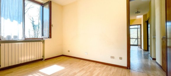 4 rooms House in Orta San Giulio, Italy No. 227679 11