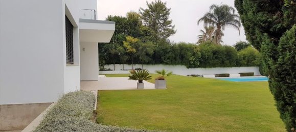 5 bedrooms House in Cadiz, Spain No. 29186 23