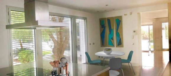 5 bedrooms House in Cadiz, Spain No. 29186 15