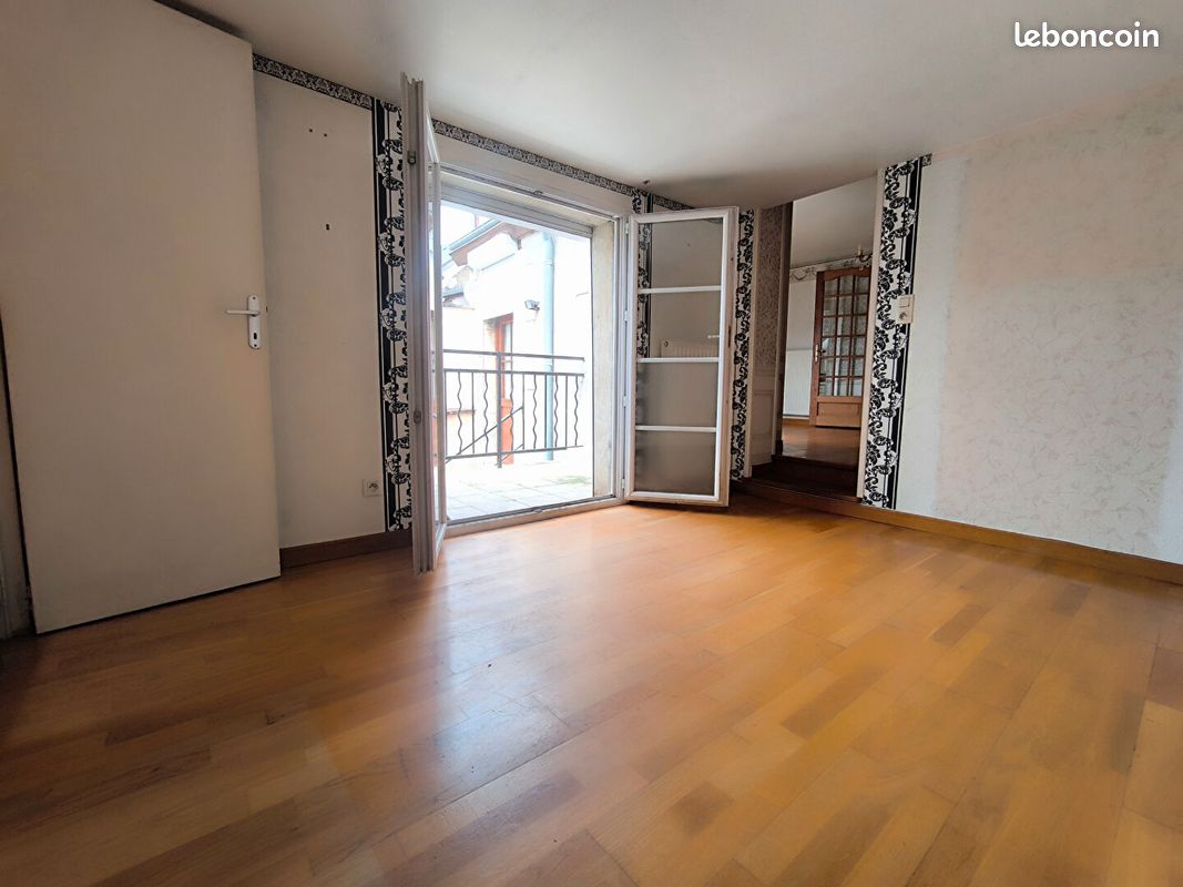 Дом с 3 спальнями в Бру, Франция № 64189